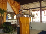 Ketua Ta'mir Mushola Taqwa Sari Bahari Rest, Bp Nurhadi SAg, Membuka acara dan membacakan laporan penggunaan uang Infaq dari Agustus 2010 s/d Agustus 2011